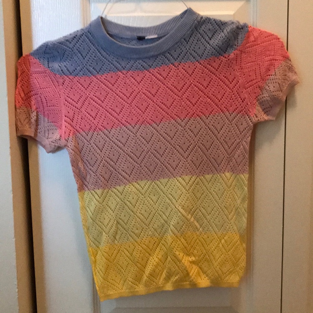 XS H&M multicolor tee